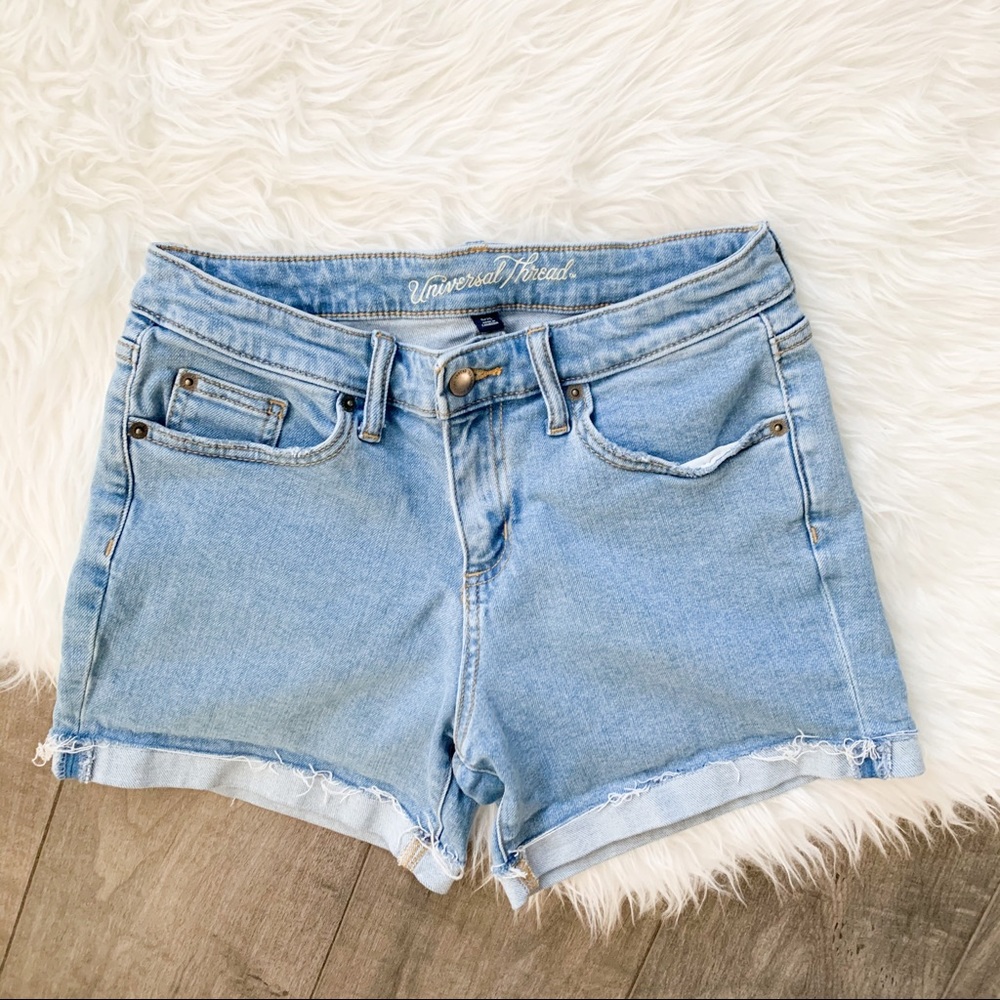 Universal Thread | Mid Rise Boyfriend Short - Picture 2 of 7